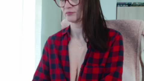 Snapshot of vanessalarahot chatting on 03.23.26 Vanessa online show from 03.23.26