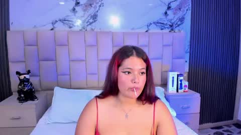 vanessascott_ online show from 06.10.26