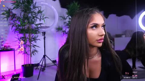 Vanessa Simon online show from 01.20.25