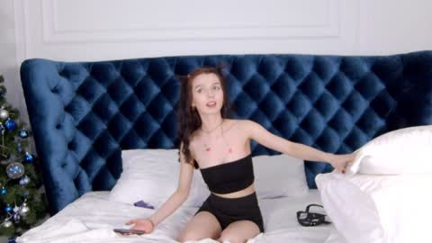 vanessavien online show from 01.12.25