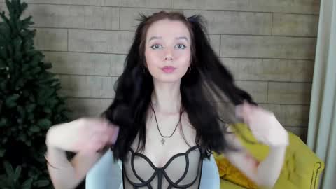 vanessavien online show from 01.16.25