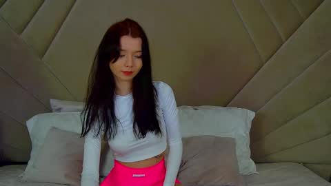 vanessavien online show from 01.16.25