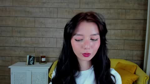 vanessavien online show from 01.18.25