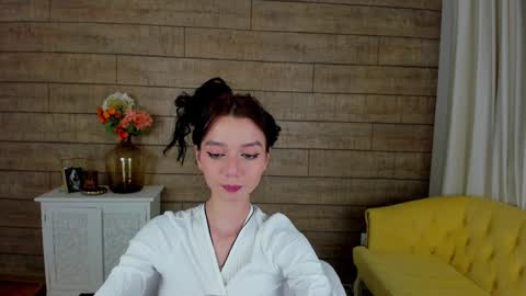 vanessavien online show from 01.27.25