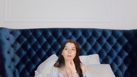 vanessavien online show from 01.31.25