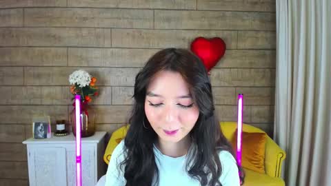 vanessavien online show from 02.18.25