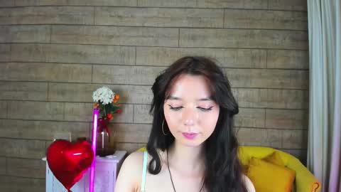 vanessavien online show from 02.19.25