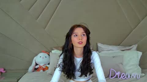 vanessavien online show from 03.02.25