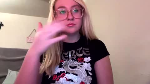 vanillapuddingpie online show from 01.23.25