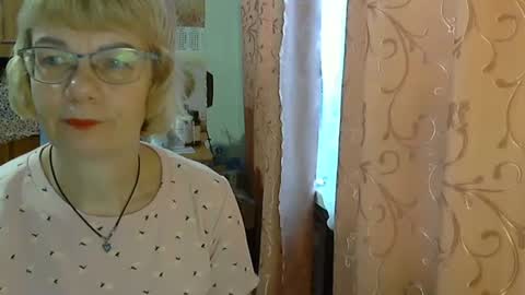 Vanillaxcreamy online show from 12.12.24