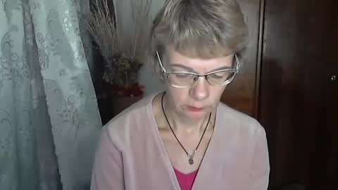 Vanillaxcreamy online show from 11.24.25