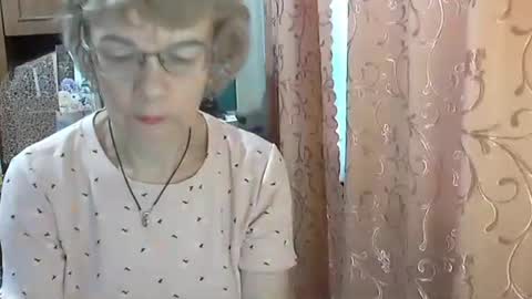 Vanillaxcreamy online show from 12.20.25