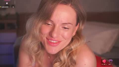 Snapshot of vanille_mystery chatting on 06.19.26 Sophie online show from 06.19.26