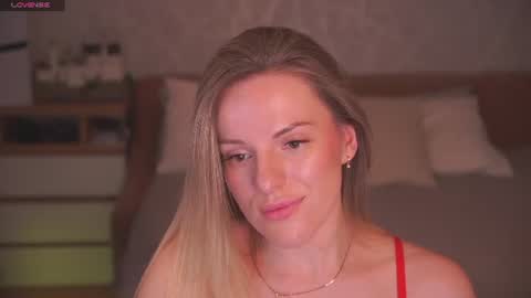 Snapshot of vanille_mystery chatting on 06.22.26 Sophie online show from 06.22.26