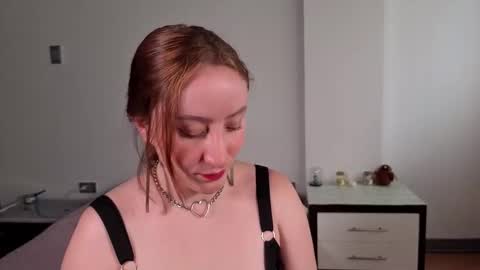 Elizabeth online show from 09.20.25