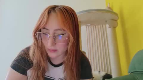 Snapshot of vanlet chatting on 05.02.26 Elizabeth online show from 05.02.26