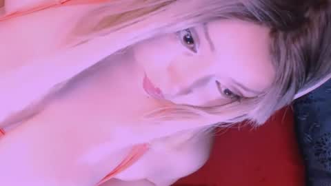 Snapshot of vanne_amet chatting on 06.27.26 free follow me online show from 06.27.26