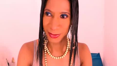 Snapshot of vannesascott chatting on 02.06.26 VANNESA online show from 02.06.26