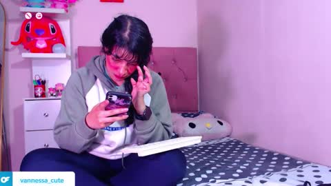 Vanesa online show from 11.25.25