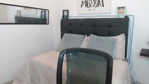 vane online show from 11.04.25