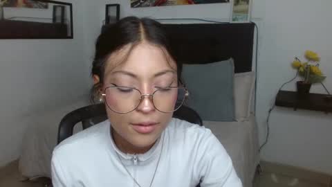 vane online show from 11.14.25