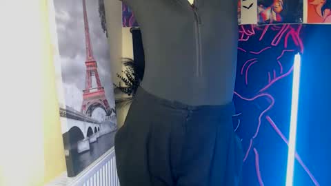 Vanessa online show from 10.18.25