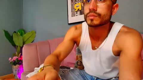 Vans Ross online show from 02.07.26