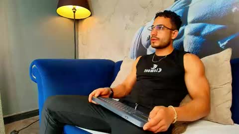 Vans Ross online show from 02.25.26