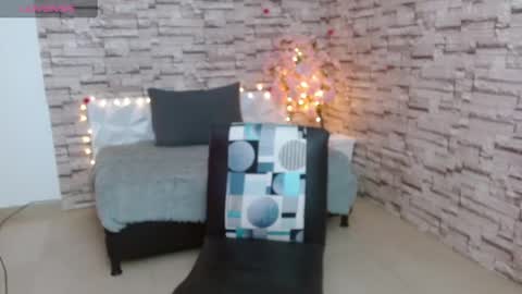 Snapshot of vanse_lust chatting on 02.12.25 Karuna online show from 02.12.25