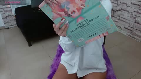 Snapshot of vanse_lust chatting on 09.18.25 Karuna online show from 09.18.25