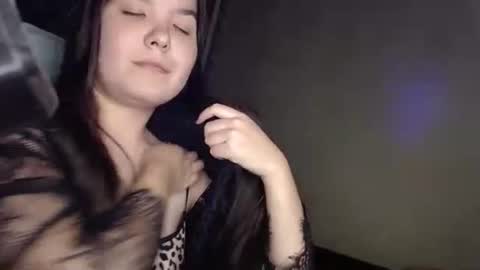 Snapshot of var_kiss chatting on 09.14.25 Var Kiss online show from 09.14.25