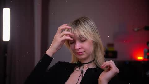 Heeeeey Im Hanna the art of tease  online show from 12.22.25