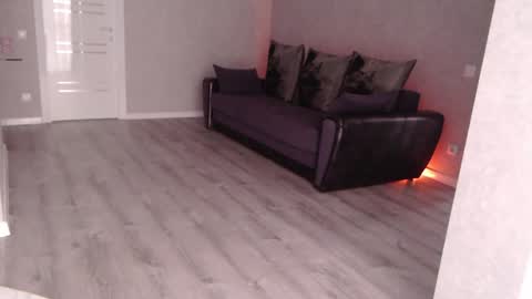 Varonica Caprii Online this week  Monday Tuesday Thursday Friday online show from 12.23.24