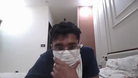 Snapshot of varunagg92 chatting on 04.16.26 varunagg92 online show from 04.16.26