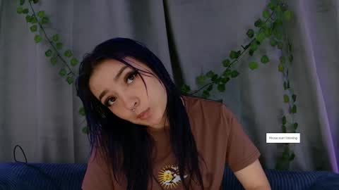 Vayolett online show from 12.22.25