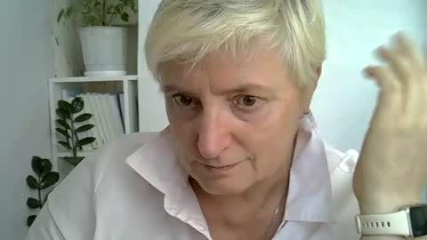 Snapshot of vea_motty chatting on 07.10.26 vea_motty online show from 07.10.26