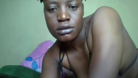 Snapshot of vee_tommy chatting on 12.06.24 Vee tommy online show from 12.06.24