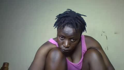 Snapshot of vee_tommy chatting on 12.15.24 Vee tommy online show from 12.15.24