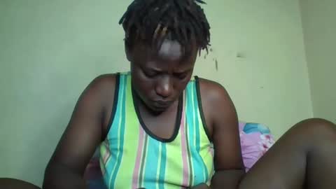 Snapshot of vee_tommy chatting on 12.29.24 Vee tommy online show from 12.29.24