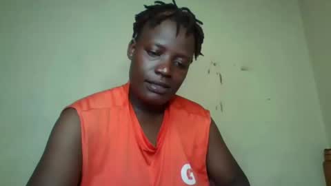 Snapshot of vee_tommy chatting on 12.29.24 Vee tommy online show from 12.29.24