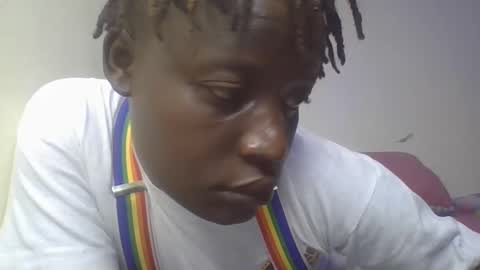 Snapshot of vee_tommy chatting on 02.10.25 Vee tommy online show from 02.10.25