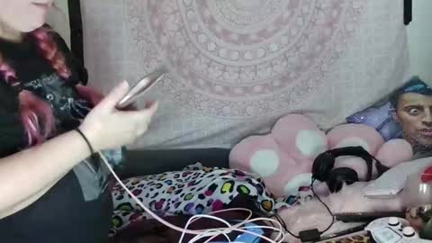 Snapshot of veelehanex3 chatting on 12.07.24 Veronica Lehane online show from 12.07.24