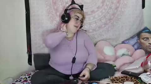 Snapshot of veelehanex3 chatting on 12.09.24 Veronica Lehane online show from 12.09.24