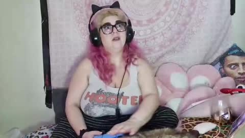 Snapshot of veelehanex3 chatting on 12.11.24 Veronica Lehane online show from 12.11.24