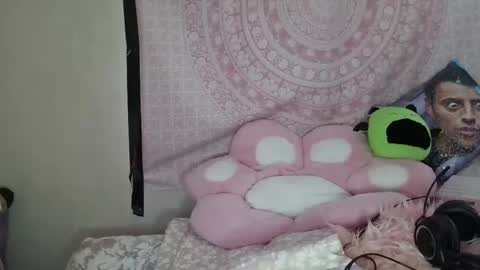 Snapshot of veelehanex3 chatting on 01.15.25 Veronica Lehane online show from 01.15.25