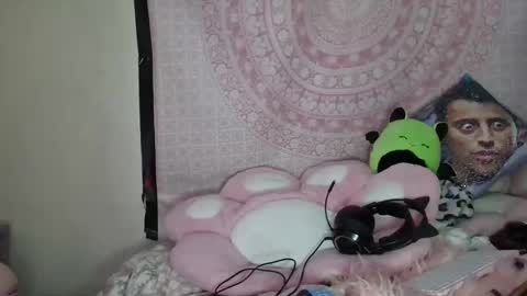 Snapshot of veelehanex3 chatting on 01.22.25 Veronica Lehane online show from 01.22.25