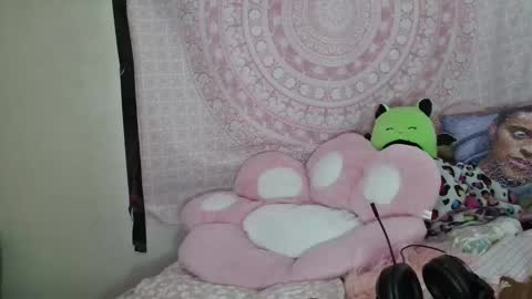 Snapshot of veelehanex3 chatting on 02.02.25 Veronica Lehane online show from 02.02.25