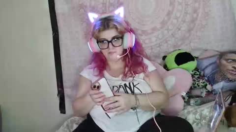 Snapshot of veelehanex3 chatting on 02.07.25 Veronica Lehane online show from 02.07.25