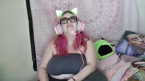 Snapshot of veelehanex3 chatting on 02.13.25 Veronica Lehane online show from 02.13.25