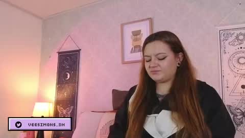 Vee Simons online show from 05.27.26